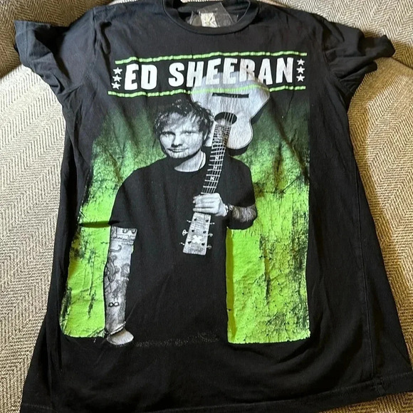ED SHEERAN concert tour tshirt black size XS, short sleeve - Picture 1 of 11